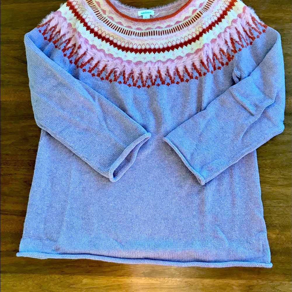 Sundance Large sweater. Pretty “feather” details. Rolled sleeves and hem.